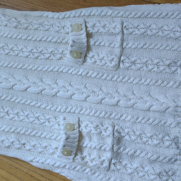 Cream short sleeved sweater dress size 10/12 - Picture 3 of 4